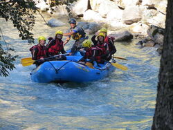 River Rafting und Canyoning sind zwei der zahlreichen Freizeitmöglichkeiten.