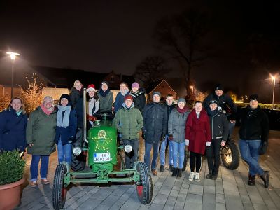 Bereits ein paar Tage vor der offiziellen Verabschiedung hatte die Evangelische Jugend im Kirchenkreis Holger Grünjes mit Treckertour und Segen verabschiedet. Foto: Frederik Eden