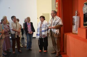 Offen für den Dialog: Im August 2013 besuchten Frauen aus dem Kirchenkreis Burgwedel-Langenhagen die liberale jüdische Gemeinde Etz Chaim in Hannover. Foto: A. Hesse