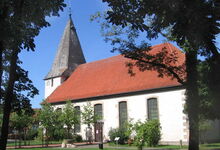 In der Martinskirche in Engelbostel will die Kirchenkreissynode Entscheidungen für die Zukunft treffen. Foto: Andrea Hesse