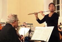 Konny Chen musiziert mit dem Elisabeth Consort Orchester.
