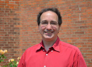 Pastor Frank Foerster lädt zu besonderen Gottesdiensten in die St.-Paulus-Kirche ein. Foto: Andrea Hesse