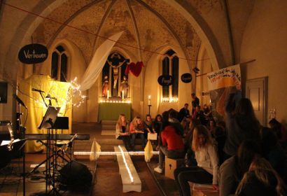 Eine ganz besondere Atmosphäre herrscht während der Frühgebete in St. Petri. Foto: Clara Philippi