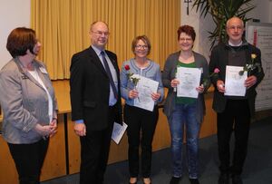 Urkundenübergabe in Hannover (von links): Claudia Gehrke, Arend de Vries, Ira Wilkens, Christiane Linke und Pastor Thomas Hirschberg.