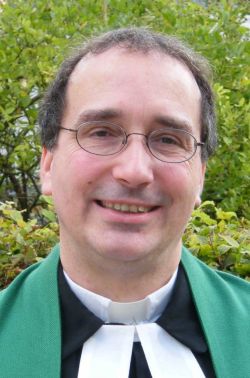 Pastor Frank Foerster lädt zu besonderen Gottesdiensten in die St.-Paulus-Kirche ein. Foto: Andrea Hesse