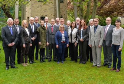 Der Verfassungsausschuss erarbeitete den Entwurf für die neue Kirchenverfassung. Foto: Jens Schulze