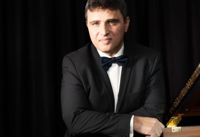 Pavlos Hatzopoulos begeistert sein Publikum mit Gesprächskonzerten. Foto: Jonas Haldemann