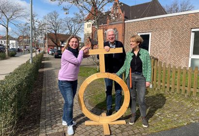 Kirchenkreisjugendwartin Anne Basedau (von links), Fridjof Olms und Cornelia Blume liegt die Stärkung des Ehrenamtes am Herzen. Foto: Andrea Hesse