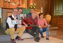 Das Team rund um die KU4-CD (von links): Holger Kiesé, Rainer Müller-Jödicke, Jens Wening, Fritz und Stephanie Hamburg. Foto: Andrea Hesse