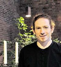 Michael Hager arbeitet seit Sonntag als Vikar in der Emmausgemeinde. Foto: Bismark