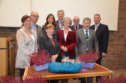 Gemeinsamer Einsatz für ein besonderes Projekt (von links): Bettina Praßler-Kröncke, Uwe Spiekermann, Gabi Spier, Birgit Ehlers-Ascherfeld, Norbert Naethe, Elke Zach, Martin Bergau, Friedhelm Fischer und Klaus Holtmann. Foto: A. Hesse