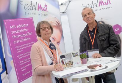 Heidrun Zeilbeck und Wolfgang Veth vom edelMut-Vorstand präsentierten das Projekt beim Fundraising-Festival. Foto: Isabell Massel