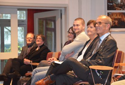 „Es soll Konfetti für dich regnen …“: Gute Wünsche für Wolfgang Veth und seine Familie.