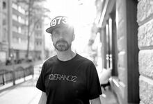 Rapper Spax ist zum Thema "Frieden – Demokratie – Toleranz" zu Gast in der Kirchenkreissynode.