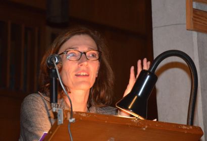 „Wir tun nur das, was von uns als Christinnen und Christen erwartet wird“: Sabine Dreßler in der Emmauskirche. Foto: Andrea Hesse