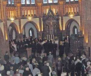 Der Gottesdienst zur Amtseinführung ist gut besucht. Bild: Warnecke