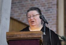 Prädikantin Gabriele Hahn-Hartwig wird am 1. Februar die Abendmahlsfeier in der Emmauskirche leiten. Foto: Niklas Kleinwächter