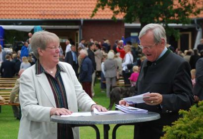 Seit Jahren arbeiten Renate Brockhaus und Friedrich Engeling im Kirchenvorstand der St.-Petri-Gemeinde zusammen. Foto: Thomas Meyer