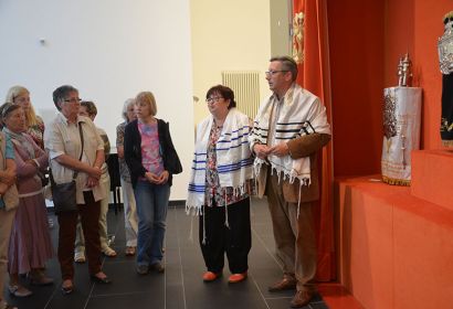 Offen für den Dialog: Im August 2013 besuchten Frauen aus dem Kirchenkreis Burgwedel-Langenhagen die liberale jüdische Gemeinde Etz Chaim in Hannover. Foto: A. Hesse