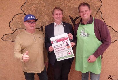 Die Kirchenvorsteher Heiko Fienemann, Christian Frehrking und Stephan Mörke (v.l.n.r.) freuen sich auf die Engelbosteler Feierlichkeiten am Reformationstag.