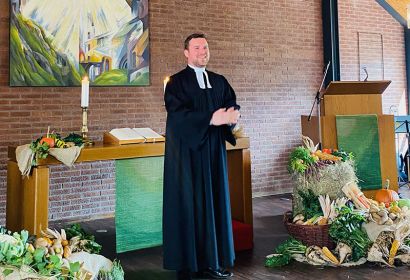 Maik Schwarz bleibt Pastor in der evangelischen Kirchengemeinde Elze-Bennemühlen. Foto: Kerstin Weiß