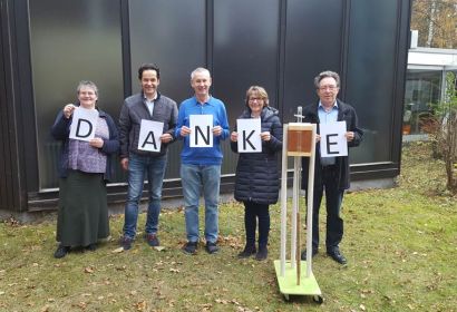 Das Glockenturmteam mit (von links) Sabine Jüngling, Daniel Leide, Horst Mennenga, Ira Wilkens und Manfred Homann ist sehr dankbar für die große Spende der Anja Fichte-Stiftung.