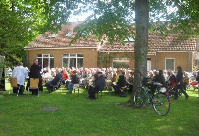 Die ökumenischen Regionalgottesdienste an Himmelfahrt sind gute Tradition – hier im Jahr 2012 in der Matthias-Claudius-Kirchengemeinde. Foto: H. Brendel