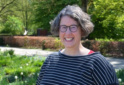 Pastorin Kristin Winkelmann ist seit März als Seelsorgerin im Flughafen Hannover-Langenhagen tätig. Foto: Andrea Hesse