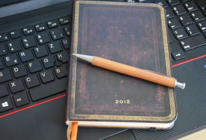 Print oder online – für die Öffentlichkeitsarbeit in der evangelischen Kirche gilt das EKD-Gesetz. Foto: Andrea Hesse