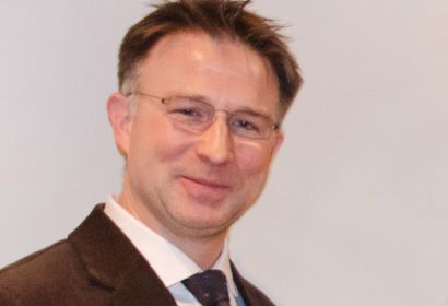 Tilmann de Boer, Vorsitzender des Kirchenkreistages, lädt zur Sitzung am 8. Mai ein. Foto: Andrea Hesse