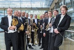 Schuberts Winterreise in einer interkulturellen Neubearbeitung präsentiert das Asambura-Ensemble in St. Michaelis Bissendorf.