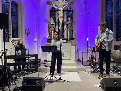 Eigene und gecoverte Songs: Momentry wurde erst im vergangenen Herbst gegründet. Foto: Andrea Hesse