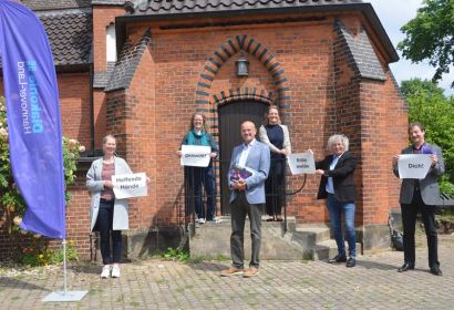 Diakonie, Stadt und Kirche suchen Helfende Hände (von links): Doris Lange, Jessica Kind, Holger Grünjes, Eva Bender, Falk Wook und Jörg Engmann. Foto: Andrea Hesse