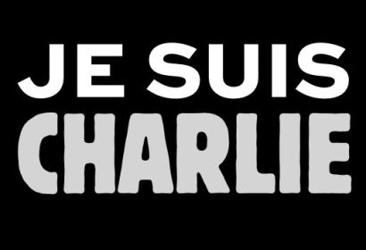 Solidaritäts­bekundung nach dem Terroranschlag auf das französische Satirezeitschrift Charlie Hebdo. „Je suis Charlie“ („Ich bin Charlie“) Quelle: https://de.wikipedia.org/wiki/Je_suis_Charlie