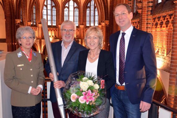 Große Unterstützung für Flüchtlingshilfe und Kirchenmusik (von links): Elke Zach, Peter Kretschmer, Beate Pinkernell und Arne Hallmann. Foto: Andrea Hesse