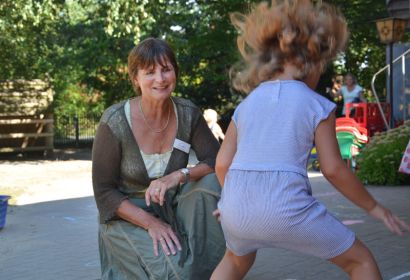 Ulrike Menze freut sich auf ihre Arbeit in der Kita St. Petri. Foto: Andrea Hesse