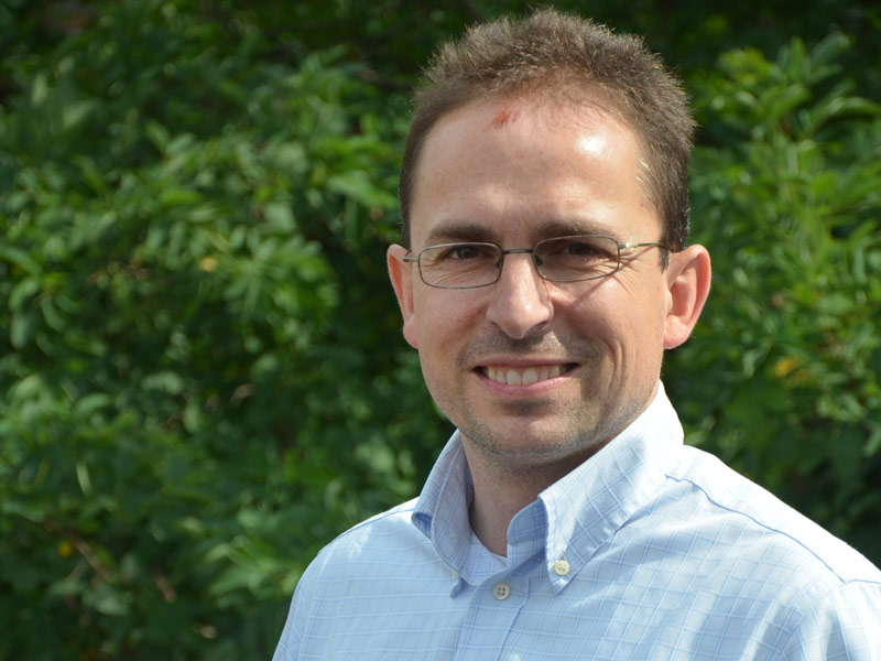 Bernd Buchholz leitet die Trauergruppe in Langenhagen. Foto: Andrea Hesse