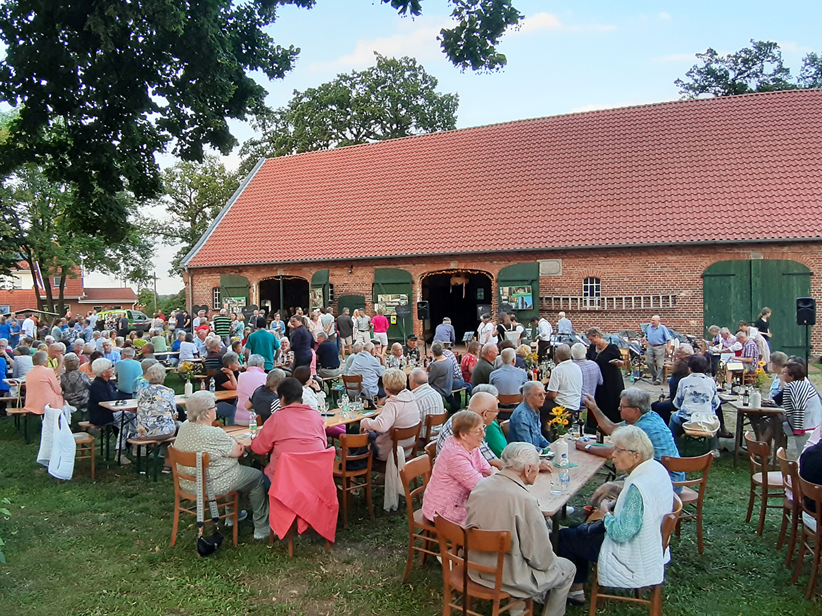 Die Elzer Kirchengemeinde lädt ein zu einem Sommerabend in entspannter Atmosphäre. Foto: privat